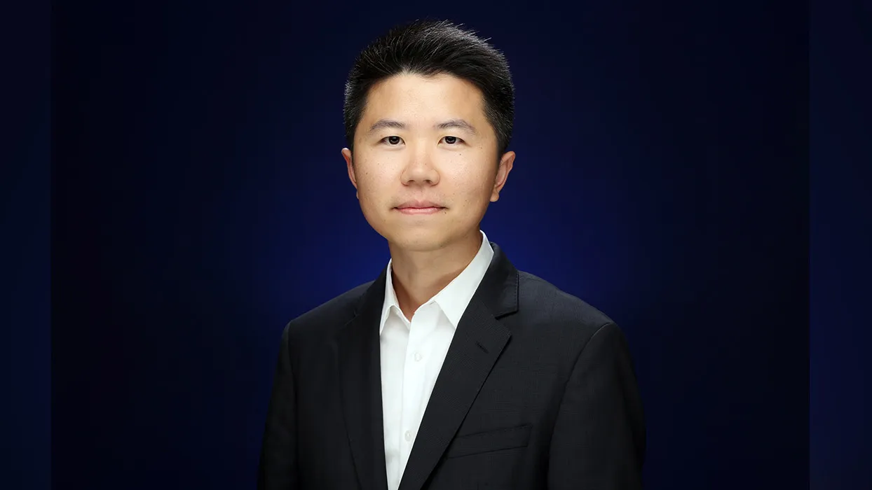 Yunfei Hou